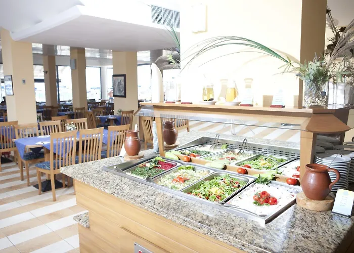 Slavuna Хотел 4*